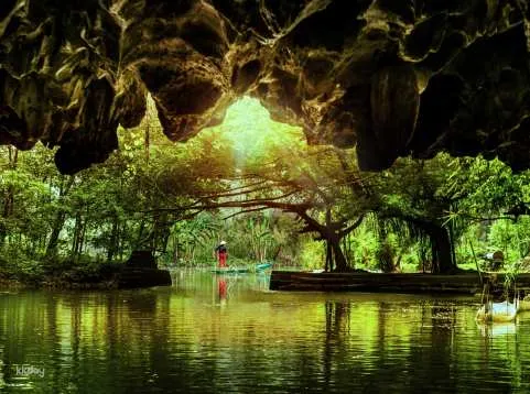 Discover Bai Dinh/ Trang An/ Hang Mua - Vietnam Hidden Charm (Multiple Languages Tour Guide)