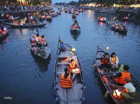 Hoi An Private Tour: Lantern Boat Riding with Folk Song Games and Night Market | Vietnam