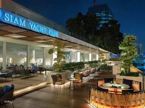 Set Dinner at Siam Yacht Club Restaurant in Royal Orchid Sheraton Hotel & Towers Bangkok | Thailand