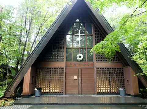 Karuizawa Day Tour: Shiraito Falls, Kumoba Pond, Old Karuizawa Ginza Street & Karuizawa Prince Shopping Plaza (Shinjuku Departure) | Japan
