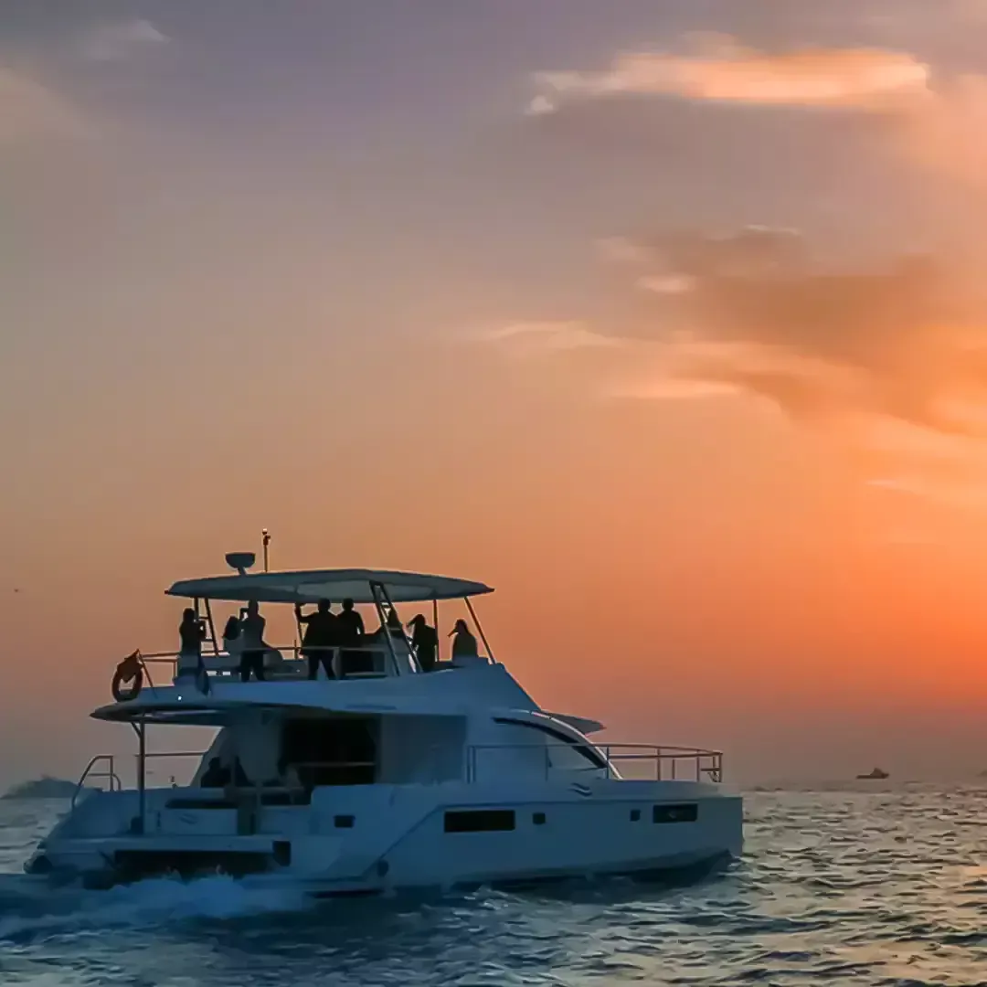 Sunset Yacht Dining Tour